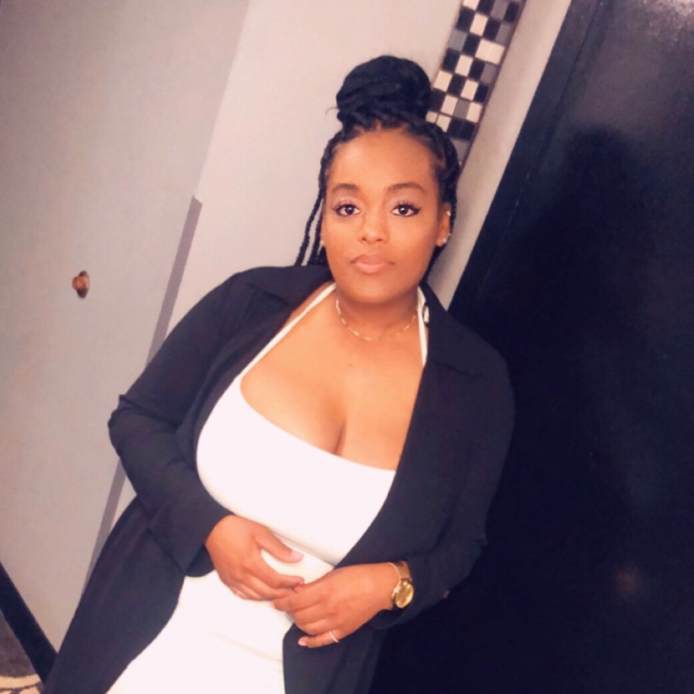 Meet your Posher, Desaree